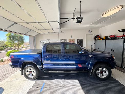 Used 2014 Toyota Tacoma PreRunner image 21
