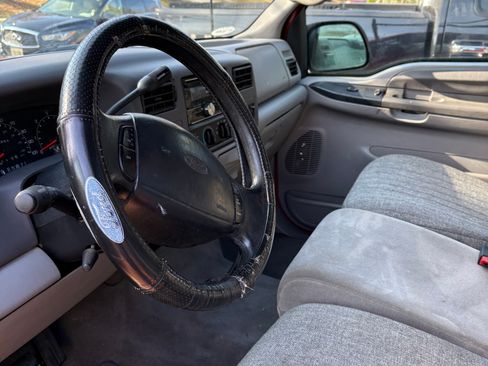 Used 2001 Ford F350 2WD Regular Cab Super Duty image 15