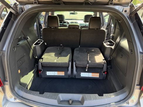 Used 2014 Ford Explorer XLT w/ Equipment Group 202A image 5