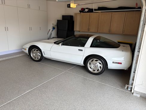 Used 1995 Chevrolet Corvette Coupe RWD image 1