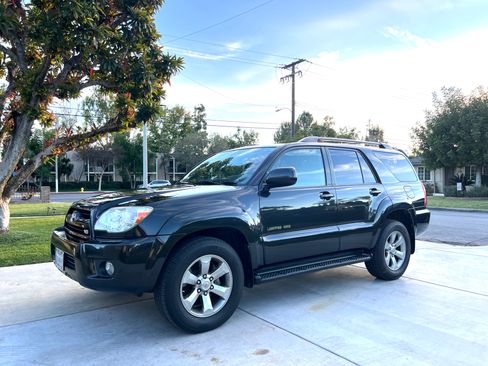 Used 2006 Toyota 4Runner Limited image 2