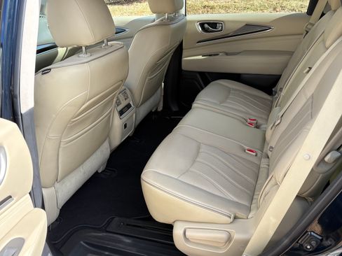 Used 2017 INFINITI QX60 AWD w/ Premium Plus Package image 10