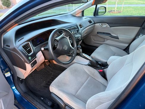 Used 2013 Honda Civic LX image 9