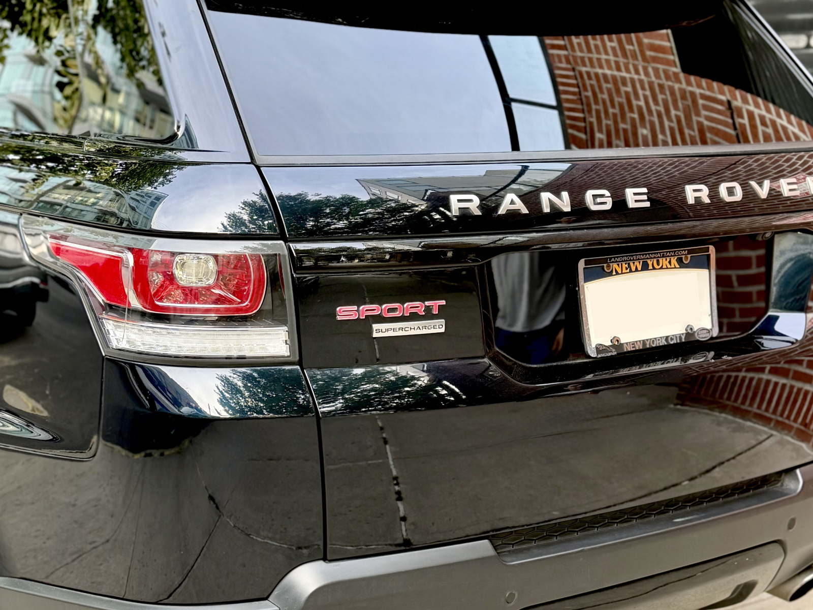 Used 2015 Land Rover Range Rover Sport Supercharged AWD/4WD image 8