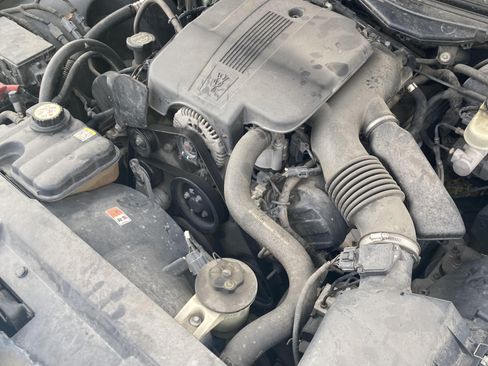 Used 2004 Ford Crown Victoria image 35