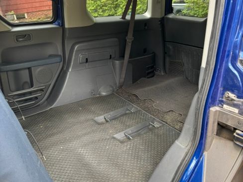 Used 2005 Honda Element EX image 19