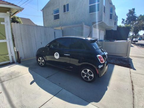 Used 2016 FIAT 500 e image 2