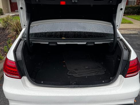 Used 2014 Mercedes-Benz E 350 4MATIC Sedan image 5