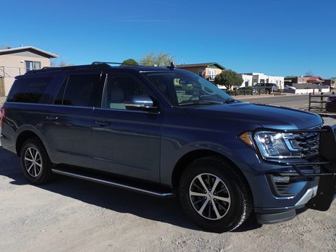 Used 2018 Ford Expedition Max XLT w/ Equipment Group 202A image 1