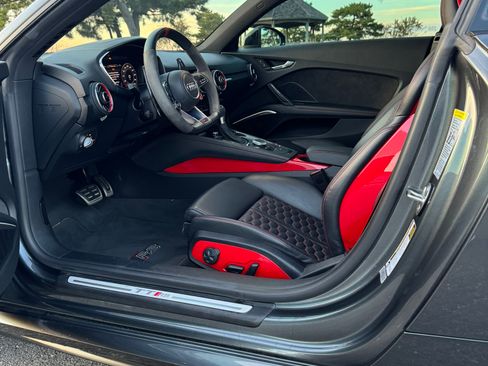 Used 2019 Audi TT RS image 15