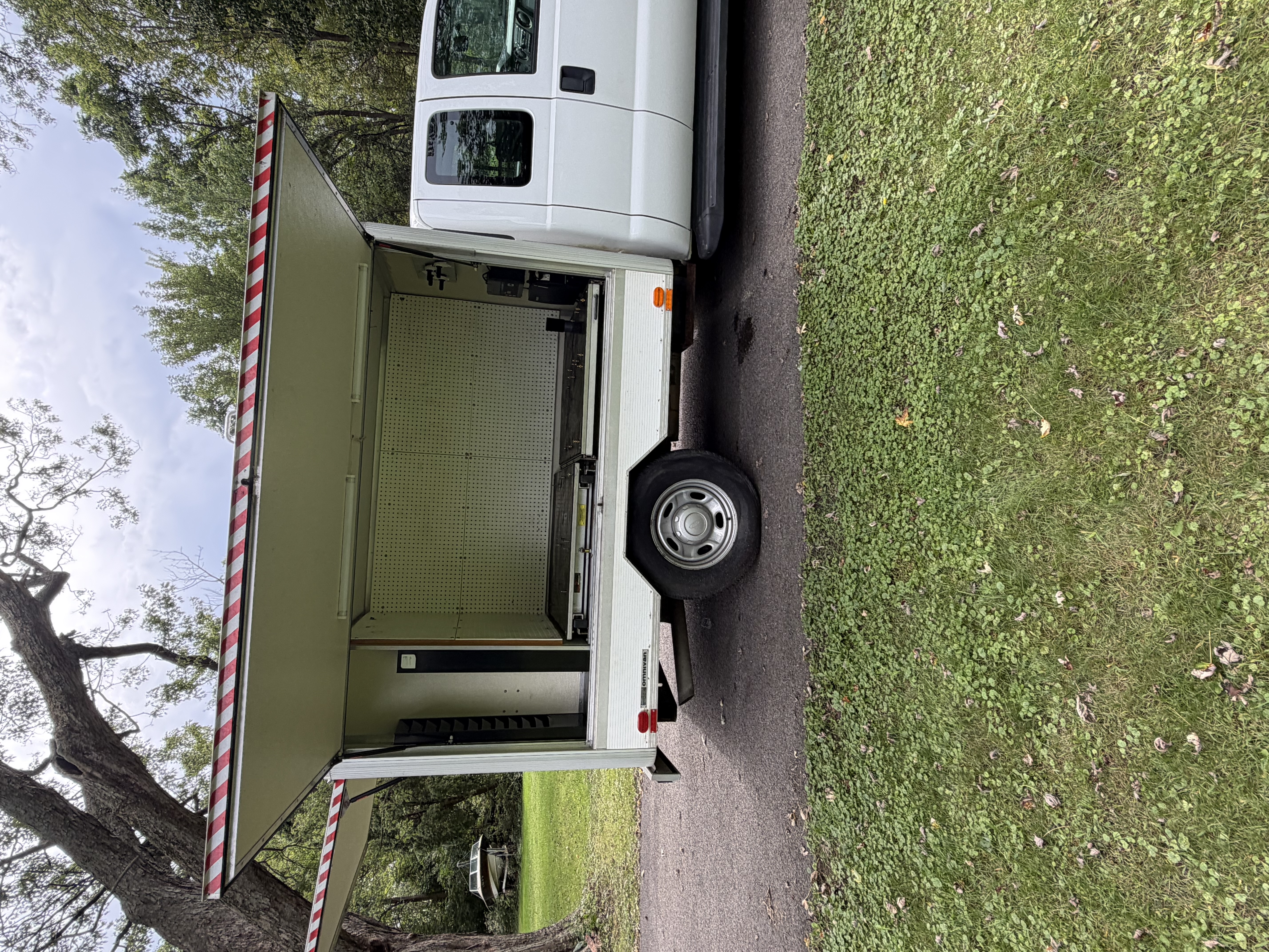 Used 2011 Ford F350 XL w/ PWR Equipment Group RWD image 13