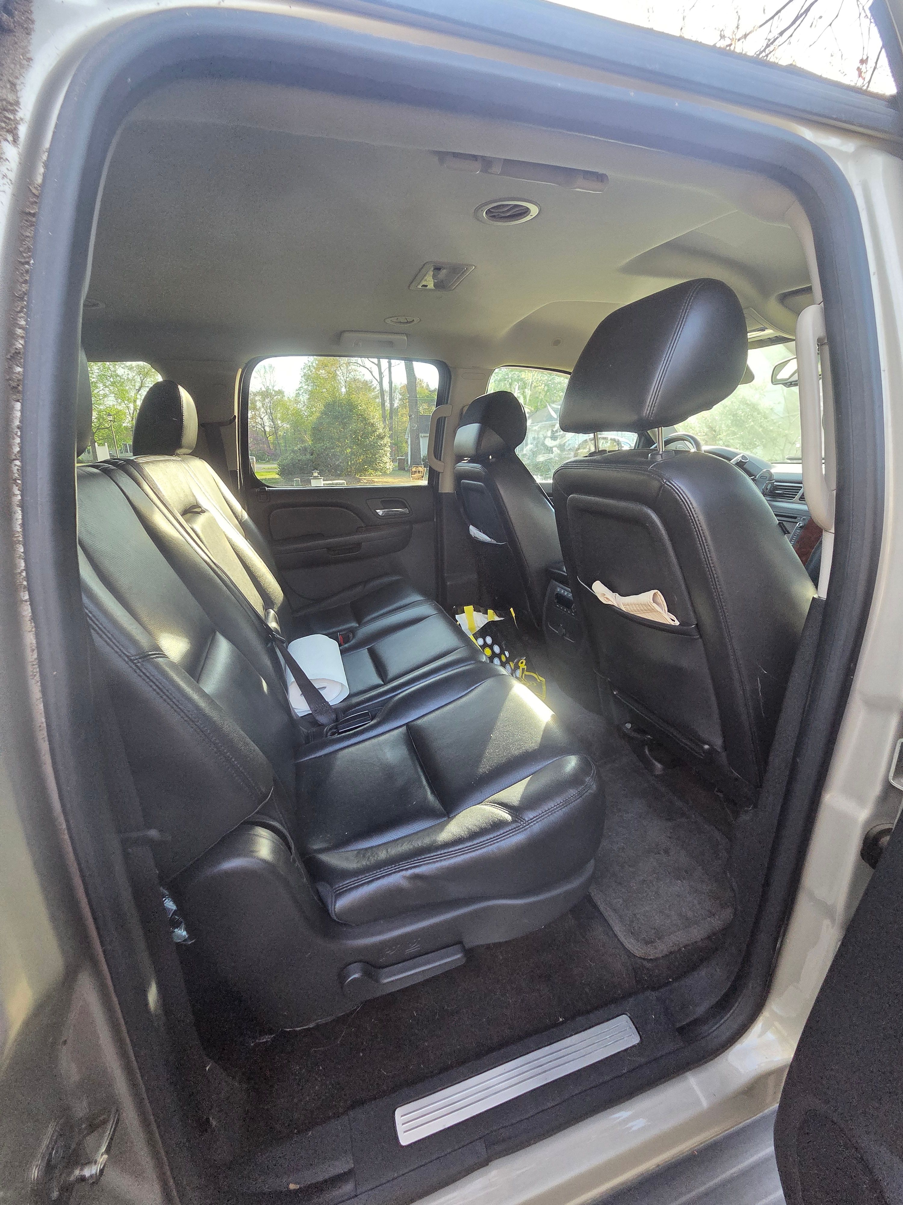 Used 2013 Chevrolet Suburban LTZ AWD/4WD image 8