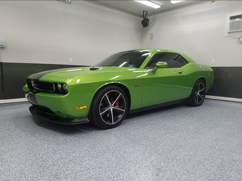 Used 2011 Dodge Challenger SRT8 w/ Green w/Envy Group image 1