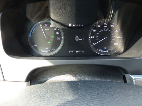 Used 2017 Hyundai Sonata SE image 4