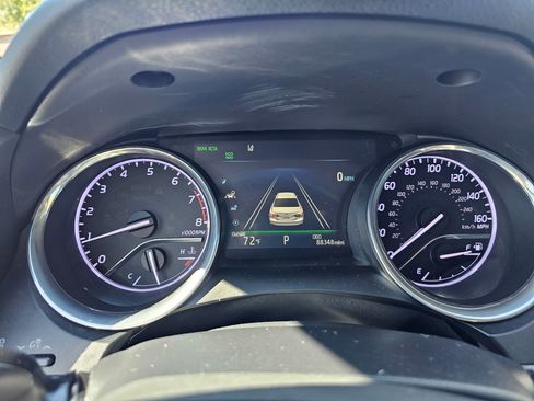 Used 2018 Toyota Camry XLE image 20