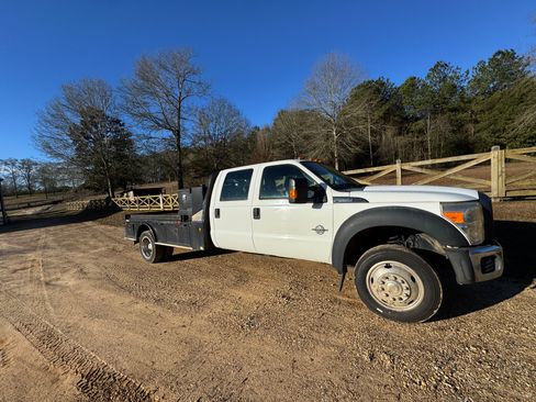 Used 2015 Ford F550 4x4 Crew Cab Super Duty image 1