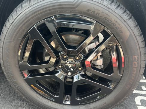 Used 2024 Kia Telluride EX X-Line image 11