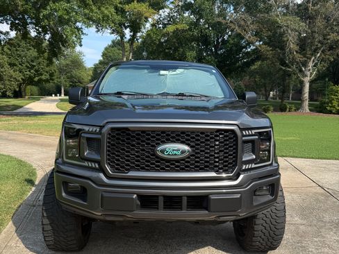 Used 2018 Ford F150 XL w/ Equipment Group 101A Mid RWD image 1