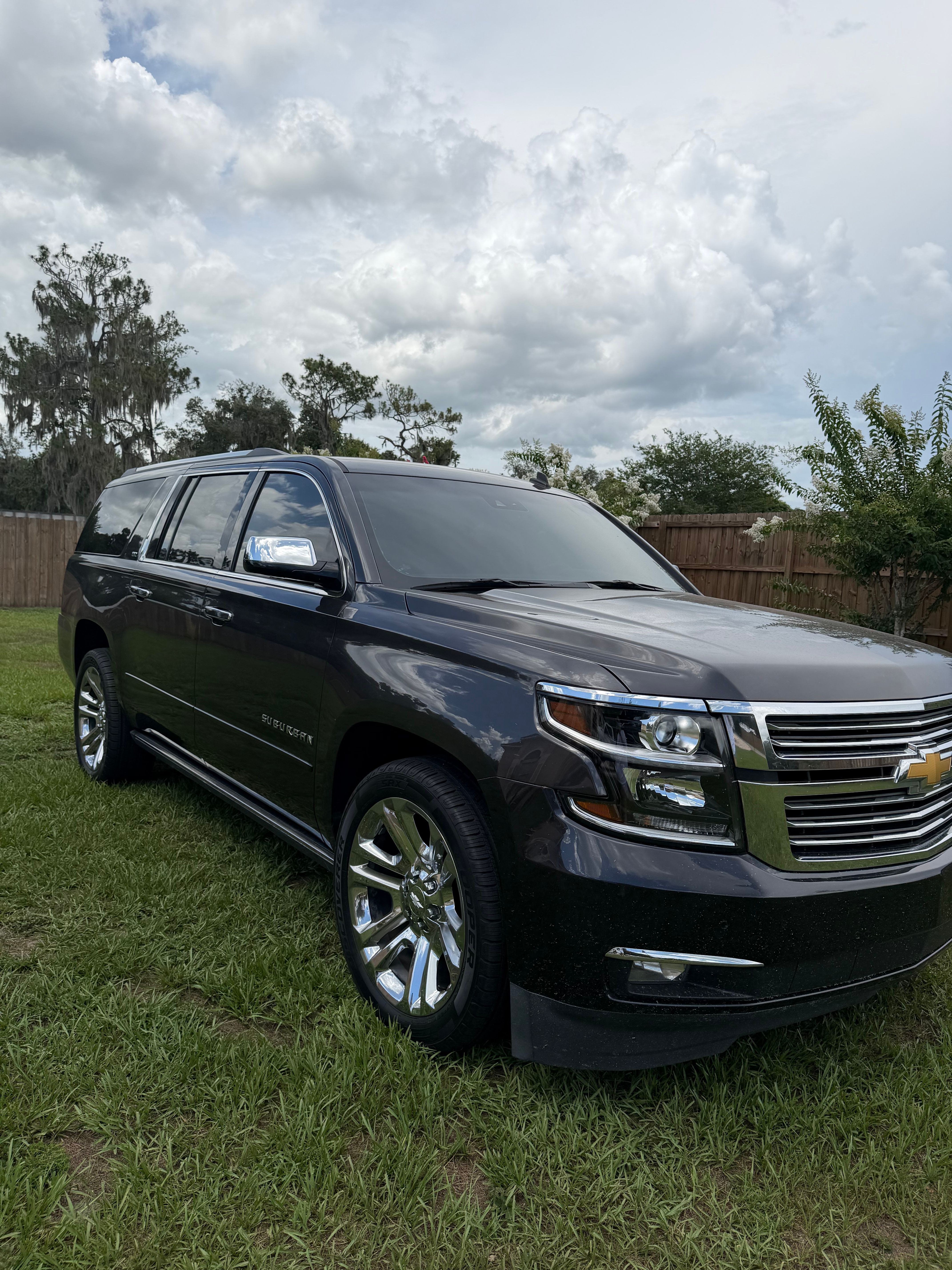 Used 2015 Chevrolet Suburban LTZ AWD/4WD image 2
