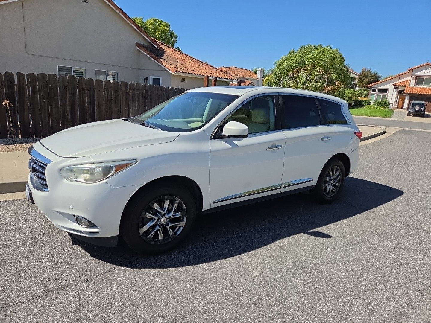 Used 2013 INFINITI JX35 FWD w/ Premium Pkg image 13