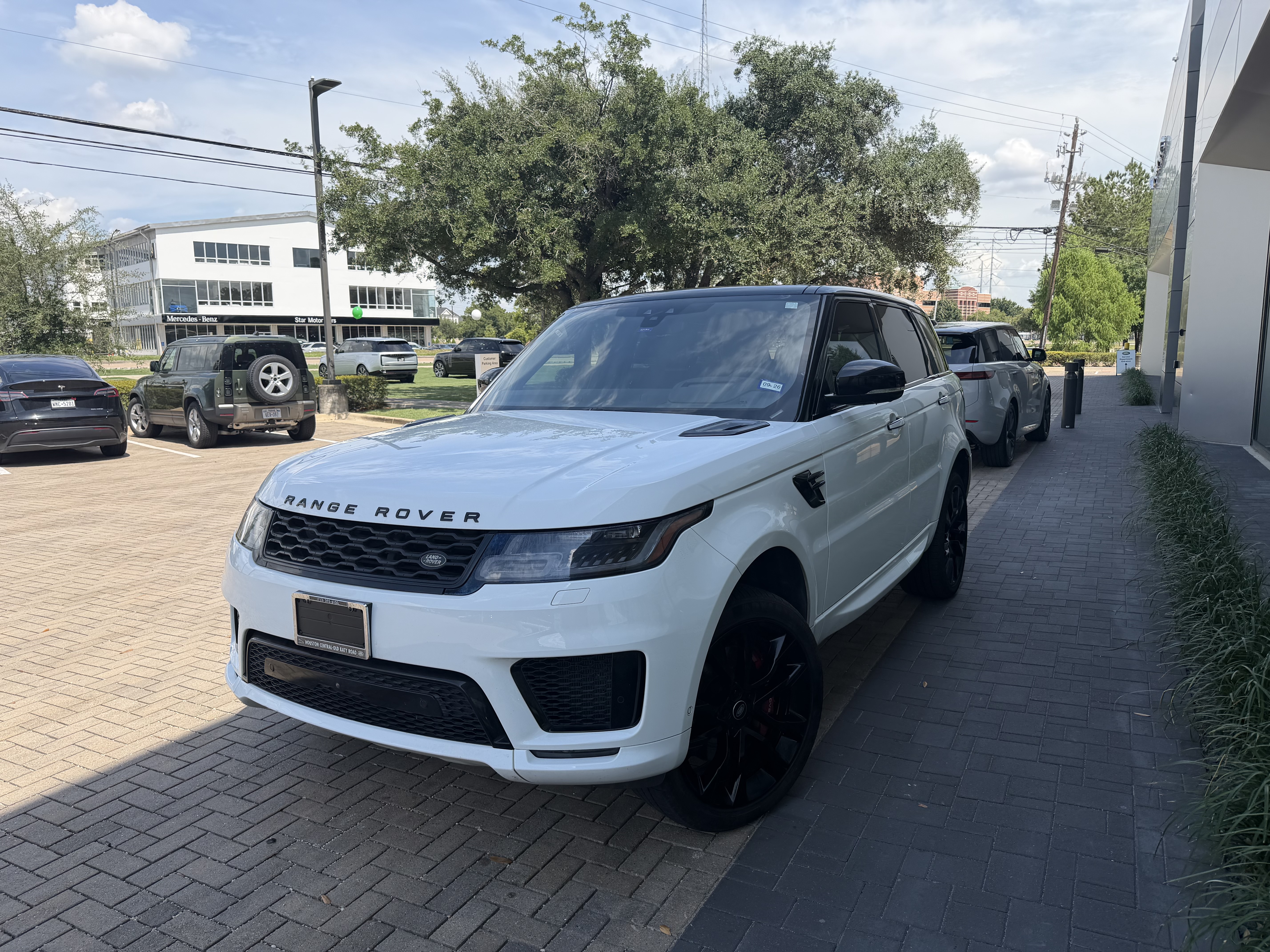 Used 2019 Land Rover Range Rover Sport HST AWD/4WD image 5