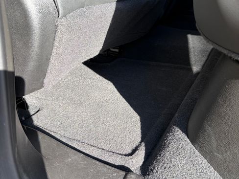 Used 2024 GMC Canyon AT4 w/ AT4 Premium Package image 30