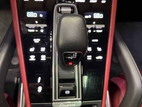 Used 2023 Porsche Cayenne Turbo image 16