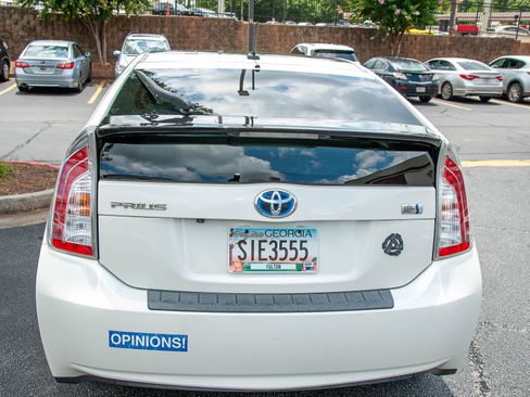 Used 2014 Toyota Prius Two image 11