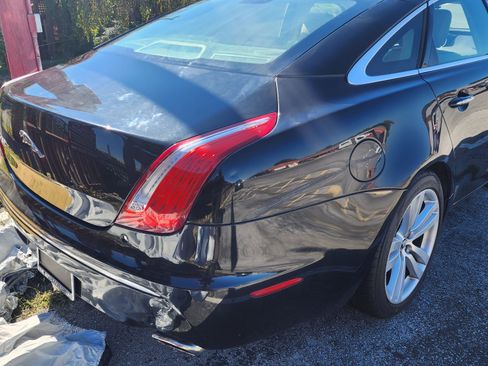 Used 2011 Jaguar XJ L image 6