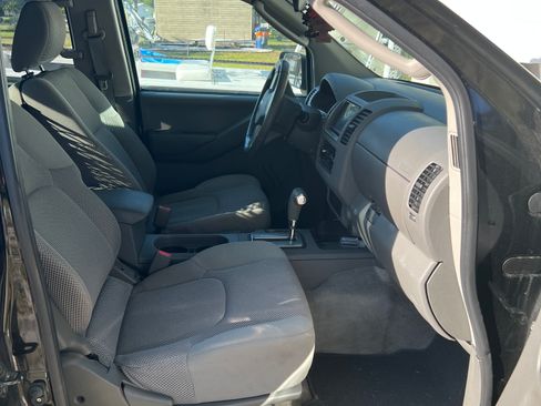 Used 2011 Nissan Frontier S RWD image 13
