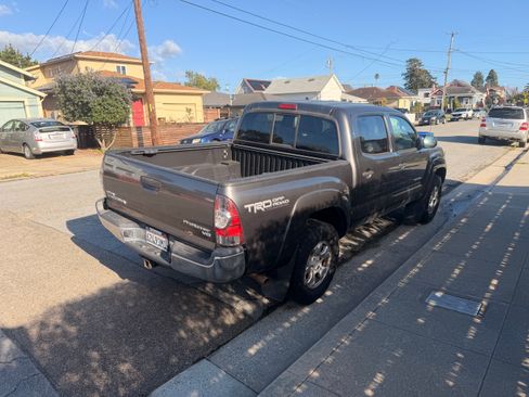 Used 2013 Toyota Tacoma PreRunner w/ TRD Off-Road Pkg image 16