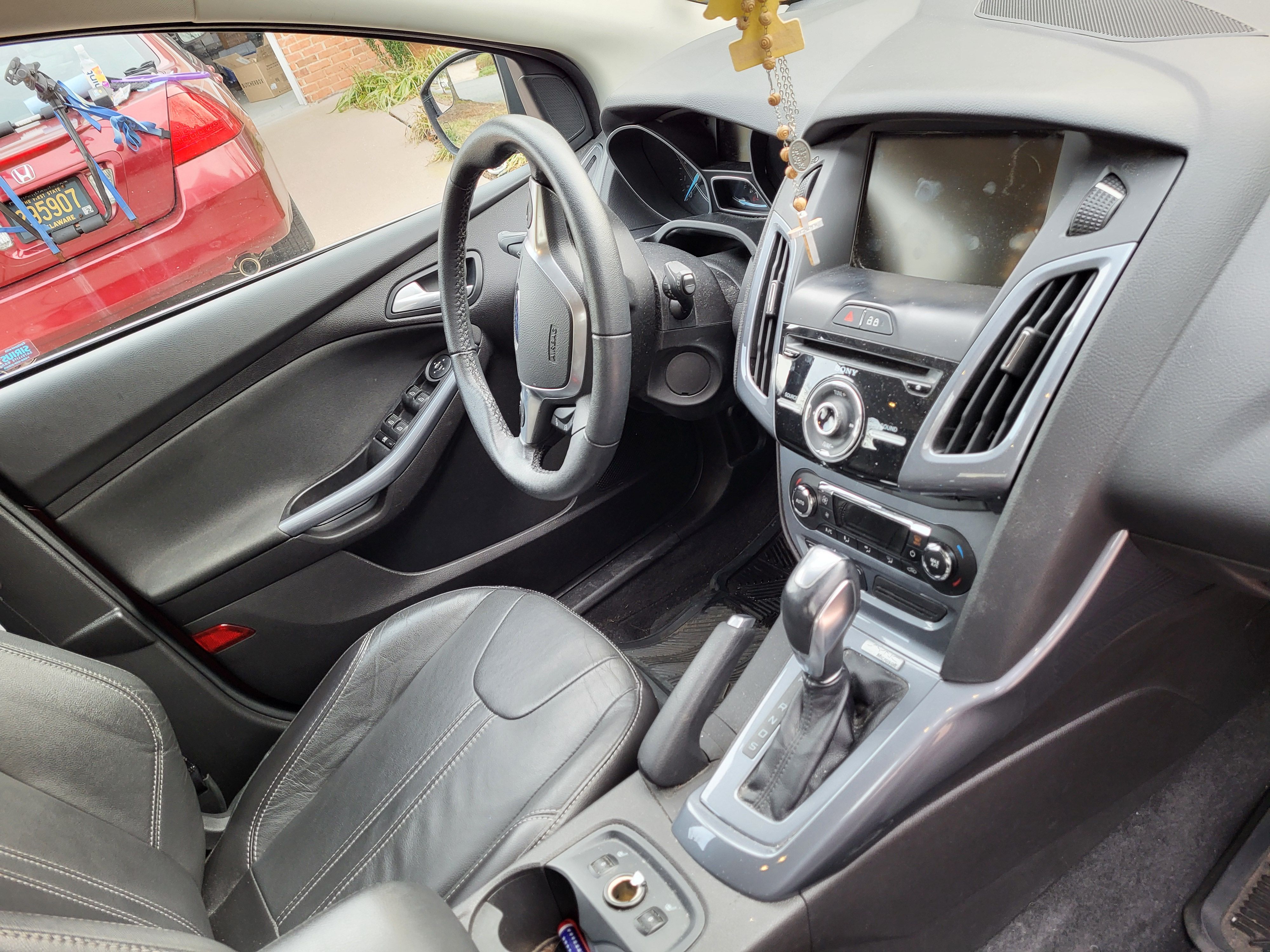 Used 2014 Ford Focus Titanium FWD image 7