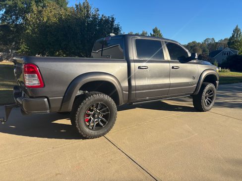 Used 2022 RAM 1500 Big Horn AWD/4WD image 4