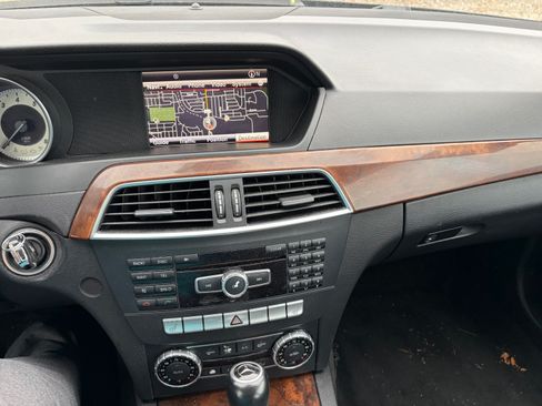 Used 2013 Mercedes-Benz C 300 4MATIC Sedan image 15