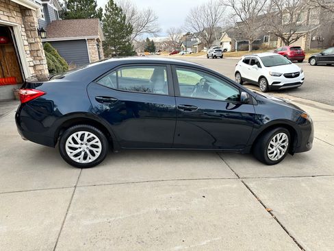 Used 2017 Toyota Corolla LE image 1