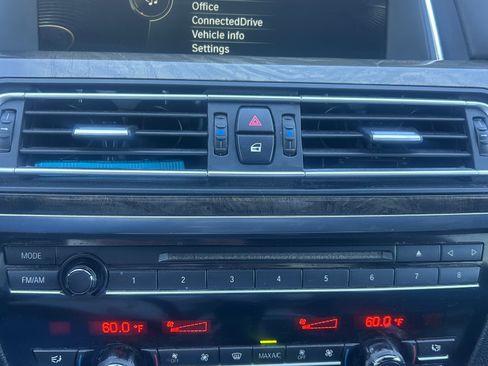 Used 2013 BMW 750Li image 15