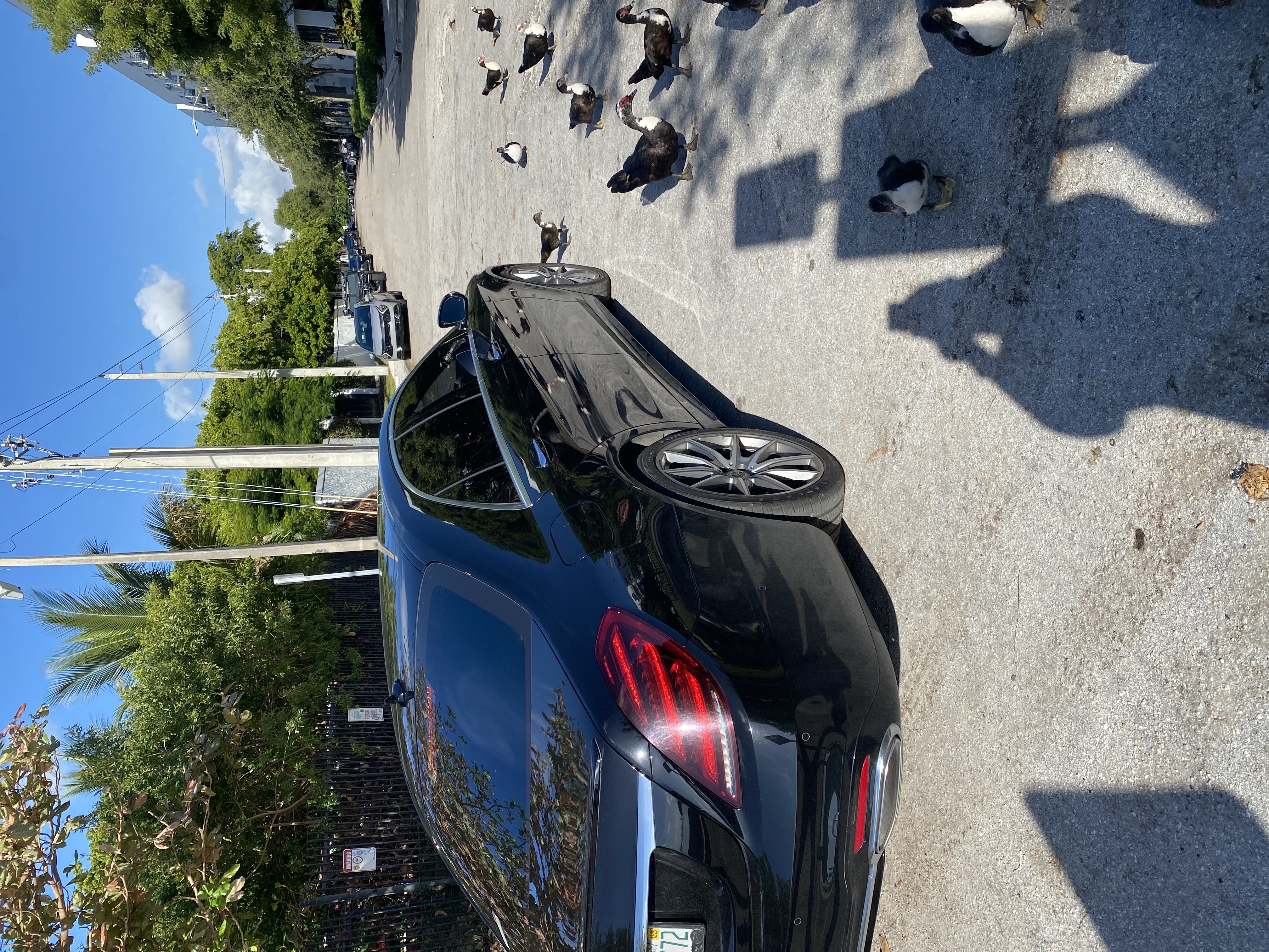 Used 2020 Mercedes-Benz S 450 Sedan image 4