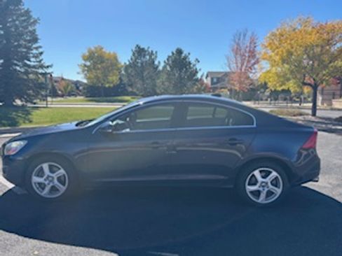 Used 2013 Volvo S60 T5 image 5