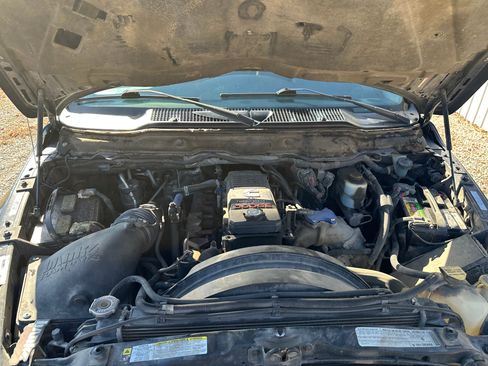 Used 2008 Dodge Ram 2500 Truck SLT image 17