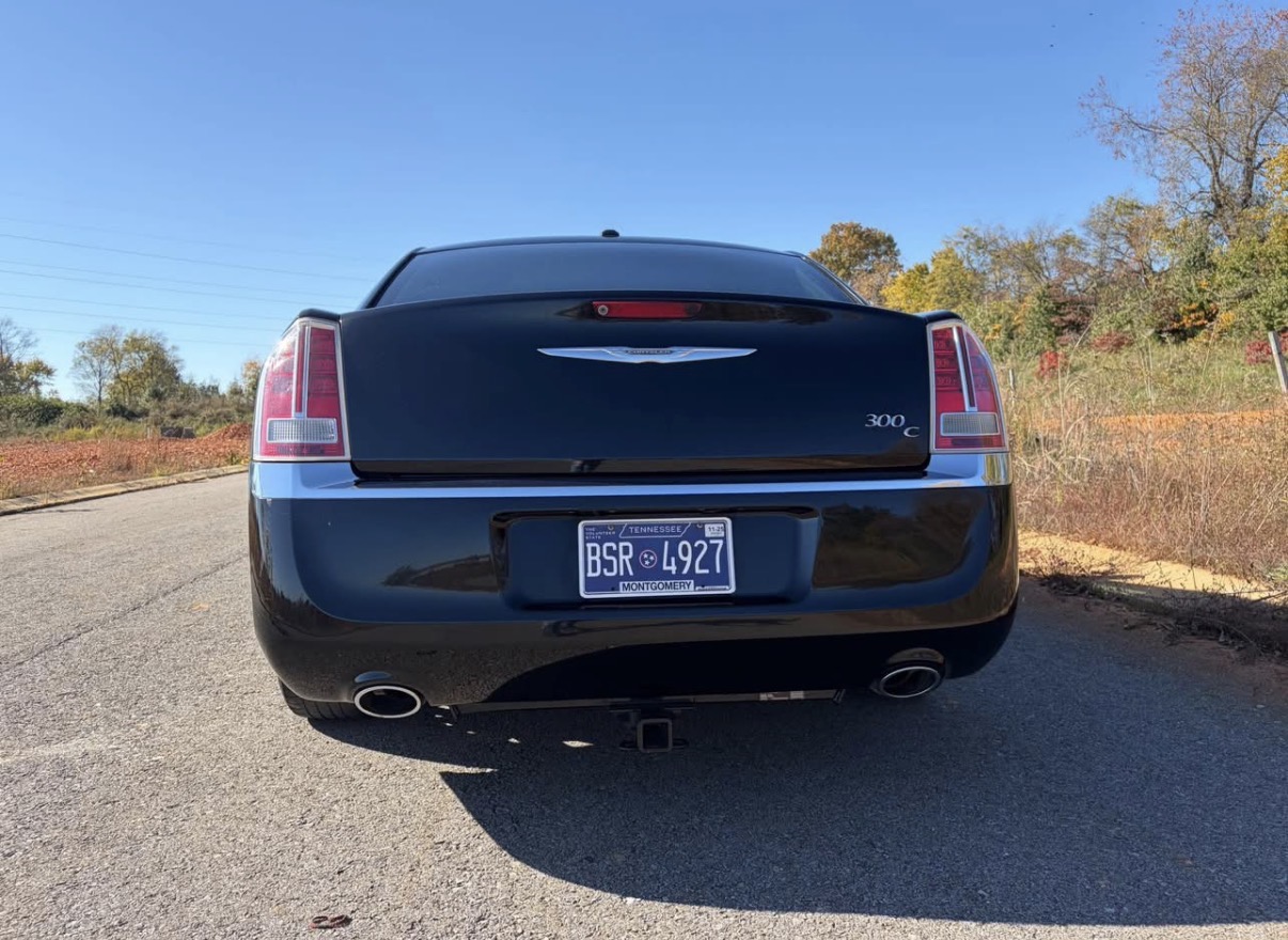 Used 2013 Chrysler 300 C RWD image 13