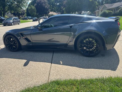 Used 2017 Chevrolet Corvette Grand Sport RWD image 6