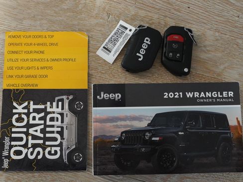Used 2021 Jeep Wrangler Unlimited Rubicon AWD/4WD image 16