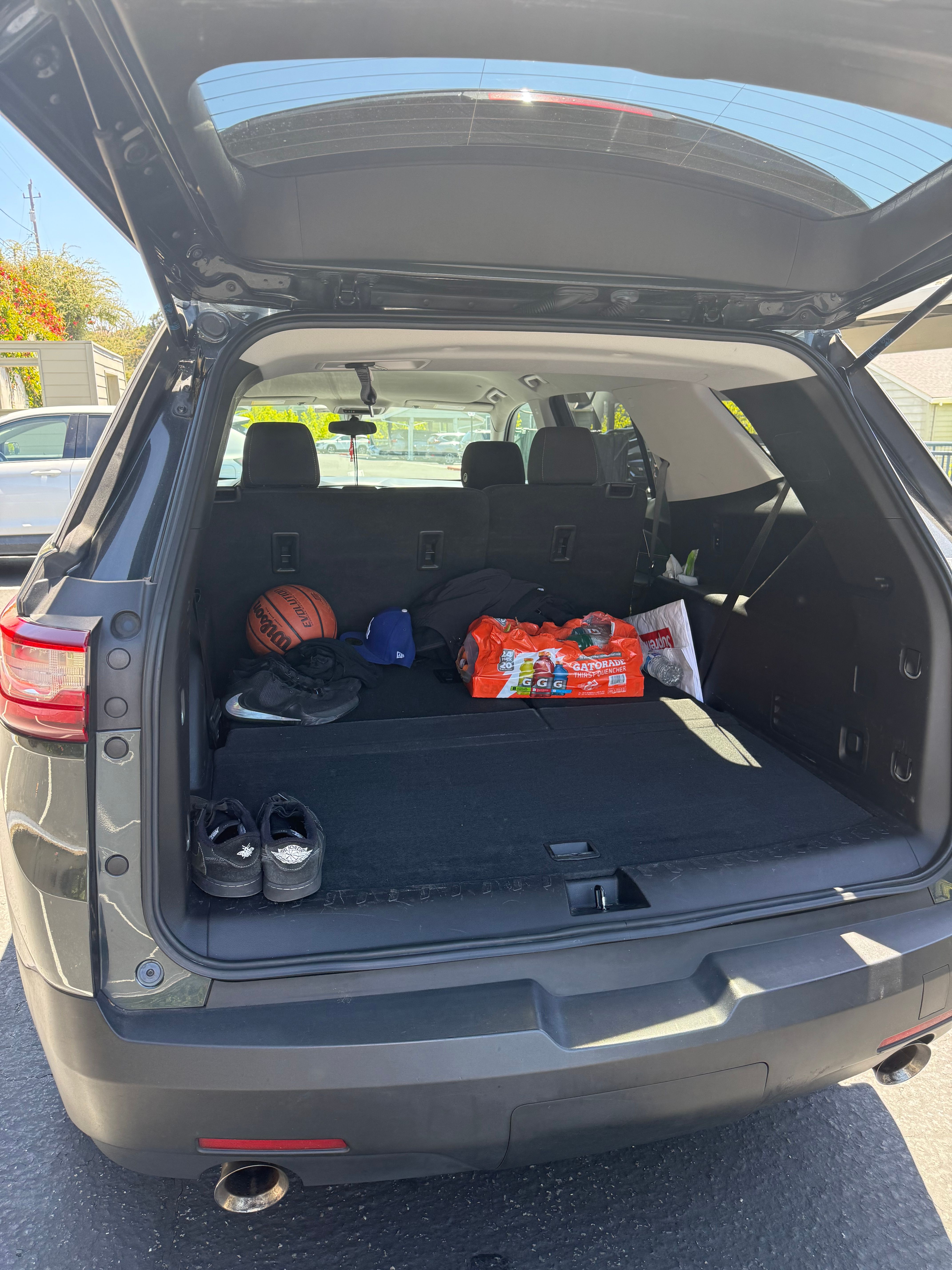 Used 2020 Chevrolet Traverse LT FWD image 10