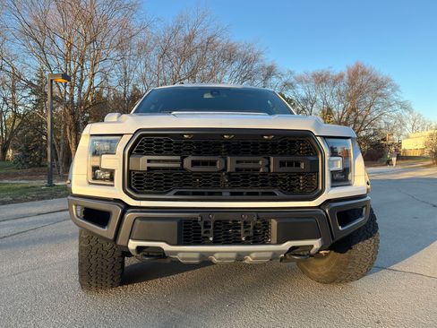 Used 2018 Ford F150 Raptor w/ Equipment Group 802A Luxury image 6