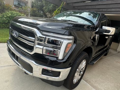 Used 2025 Ford F150 Lariat w/ Equipment Group 501A Mid AWD/4WD image 14