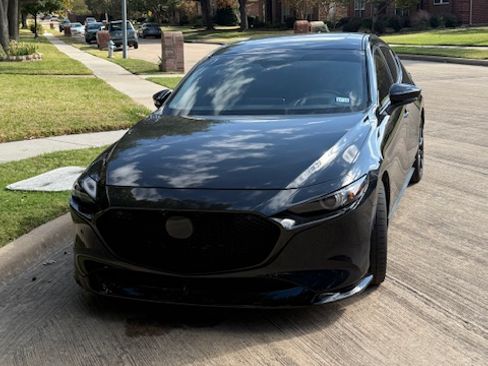 Used 2024 MAZDA MAZDA3 Hatchback w/Premium Plus Pkg image 1