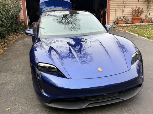 Used 2021 Porsche Taycan image 24