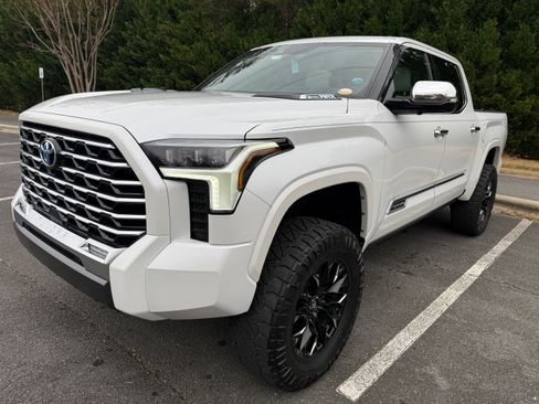 Used 2023 Toyota Tundra Capstone image 8