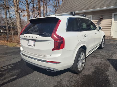 Used 2021 Volvo XC90 T8 Inscription w/ Advanced Package image 5