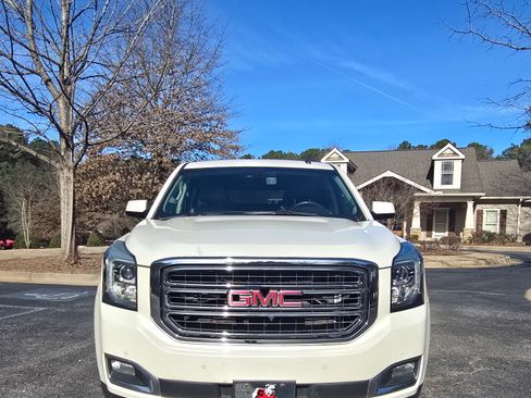 Used 2015 GMC Yukon SLT w/ Open Road Package image 9